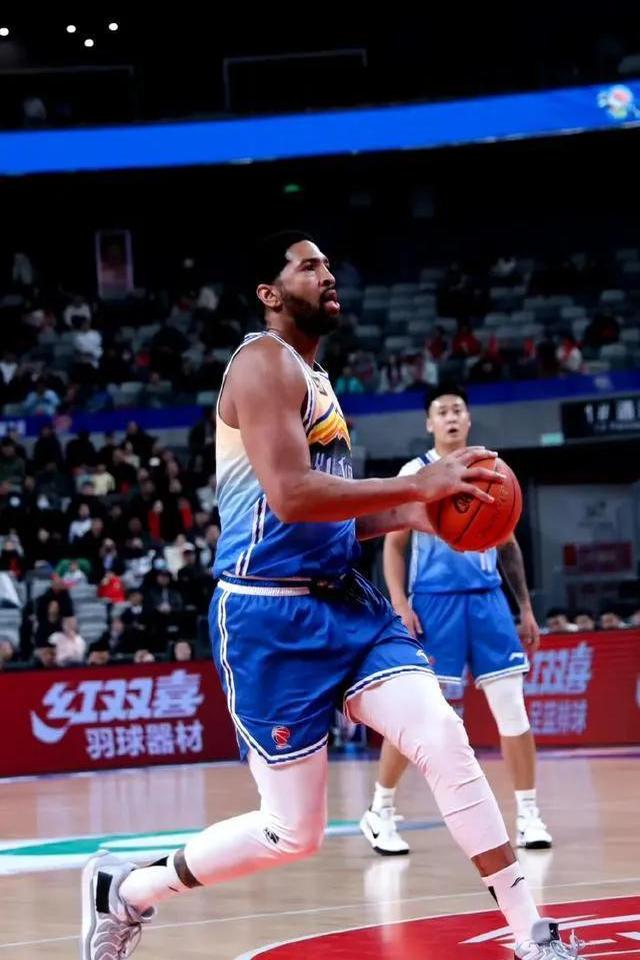 山西队客场比赛全队表现火爆