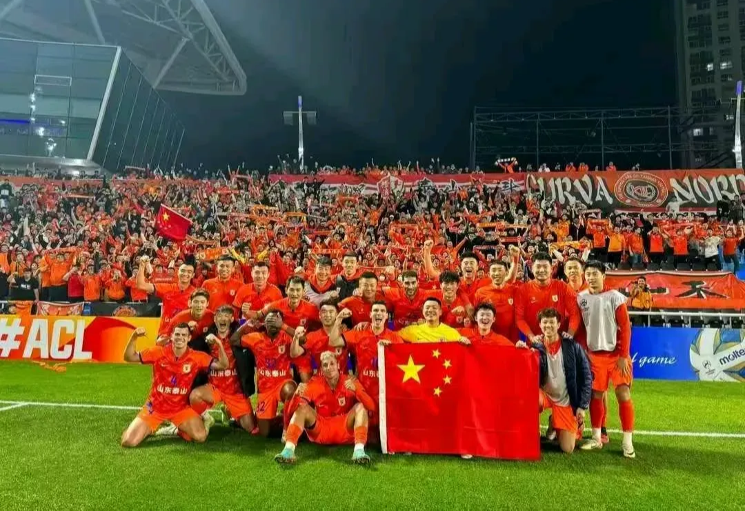 东方之帝队在亚洲足球赛场上闪耀